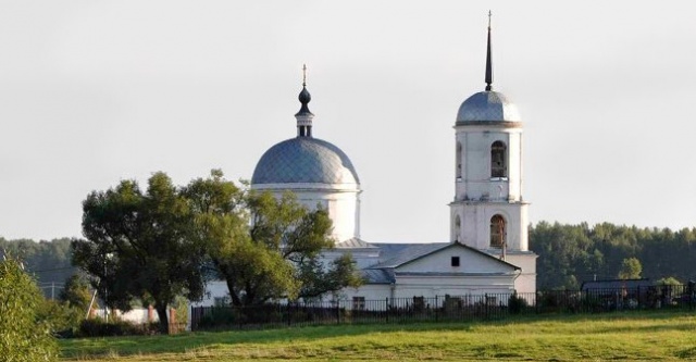 Новые иконы украсят Храм в деревне Сатино-Русское