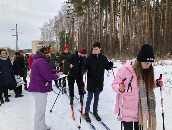 Школьники посостязались в лыжных соревнованиях