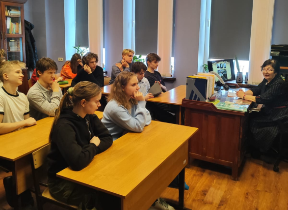 Сотрудники Щаповского музея провели урок для школьников