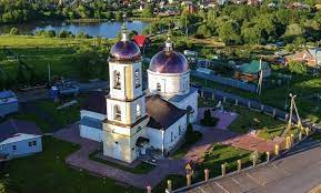 Видеоматериал с занятий в Воскресной школе опубликовали воспитанники храма в Щаповском 