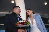 Свои отношения в символичную дату в Москве узаконили более 300 пар  