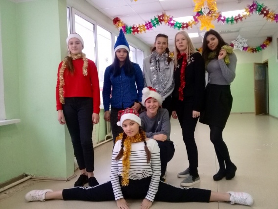 Школьники из поселка Щапово приняли участие в праздничном конкурсе