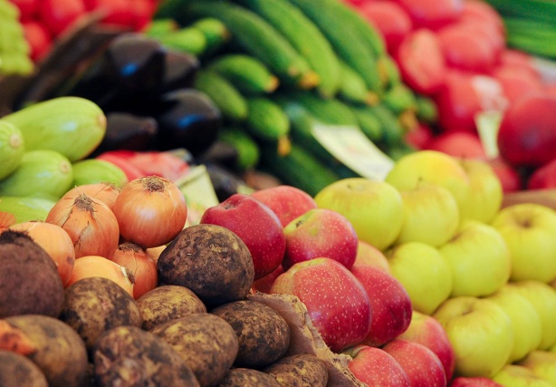Жителям столицы рассказали о правилах выбора овощей и фруктов