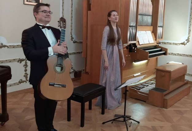 Концерт «Осенние краски гитары и органа» состоялся в Органном зале имени Олега Янченко