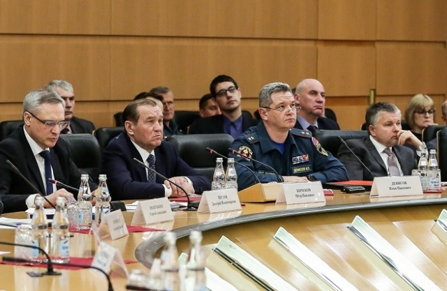 Правительства Москвы и Подмосковья взяли под контроль вопросы пожарной безопасности 