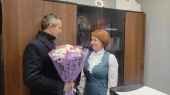 Сотрудников образовательного комплекса №2075 в Щаповском поздравили с Днем учителя