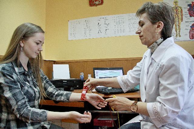 Москвичи высказались за размещение пунктов для вакцинации на территории торговых центров