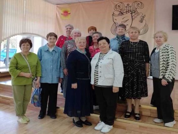 Активисты Совета ветеранов Щаповского посмотрели концерт в честь годовщины победы в Великой Отечественной войне