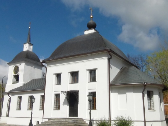 Верующих пригласили на богослужение в храм в поселке Щапово