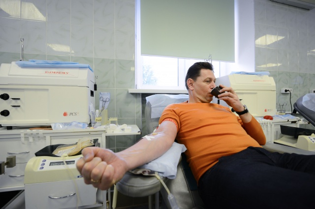 Около 400 литров крови собрали в Москве в День донора