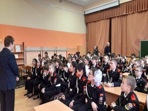 Просветительские встречи прошли в школе №2075 Щаповского