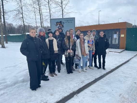 Представители Молодежной палаты Щаповского посетили приют для животных «Пушистый друг»