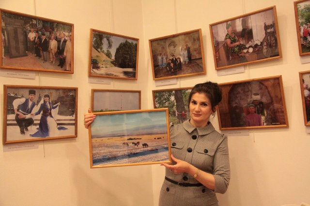 Жителей поселения Щаповское пригласили на выставку заслуженного художника России 
