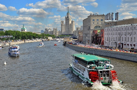 Оборот предприятий торговли и услуг Москвы за 5 месяцев года вырос на 46 процентов