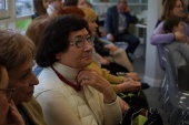 Представители Центра московского долголетия пригласили на занятия
