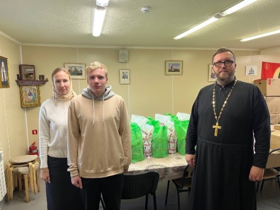 Община Щаповского храма подготовила подарки малоимущим и инвалидам из поселения