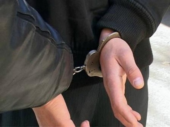 В Новой Москве сотрудники патрульно-постовой службы полиции задержали подозреваемого в хранении наркотического средства