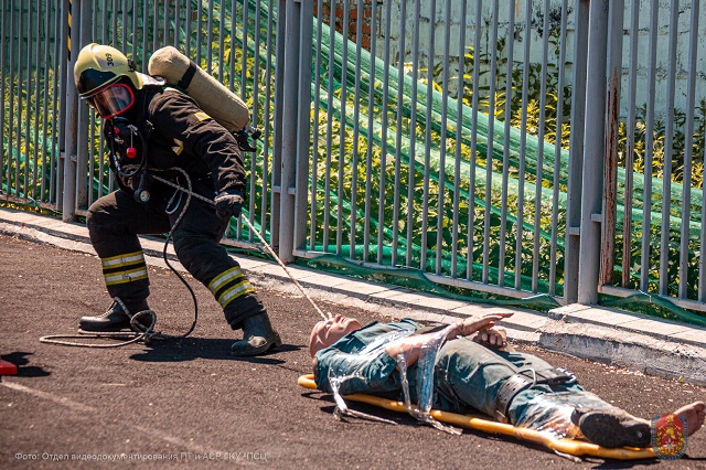 В Пожарно-спасательном центре столицы определили лучших огнеборцев
