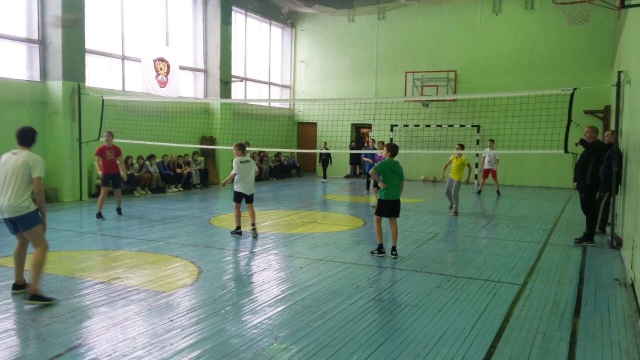 Завершились соревнования по пионерболу в поселке Щапово
