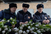 Сотрудники полиции Новой Москвы поздравят женщин с праздником
