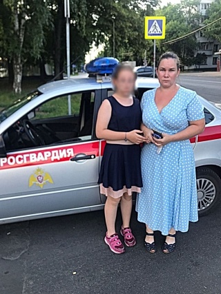 Росгвардейцы нашли пропавшую девочку на юге Москвы