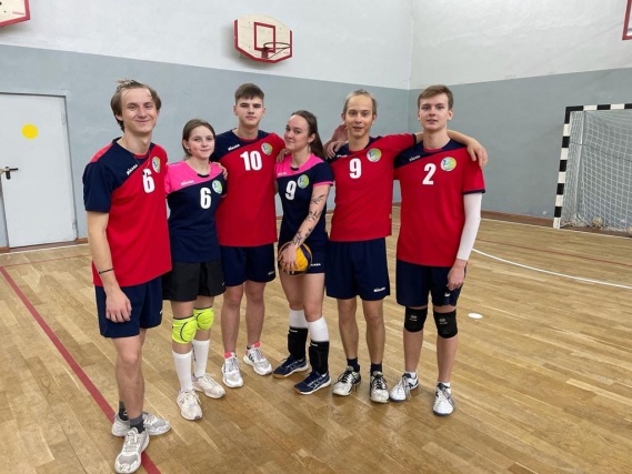 Соревнования по волейболу провели в Щаповском