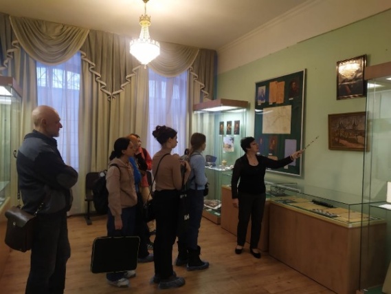 Сотрудники Щаповского музея провели для студентов экскурсию