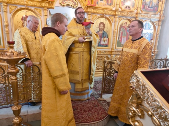 Фотоотчет подготовили в храме Вознесения Господня в Сатино-Русском
