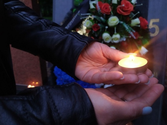 В преддверии Дня памяти и скорби в Щаповском прошла акция "Свеча памяти".