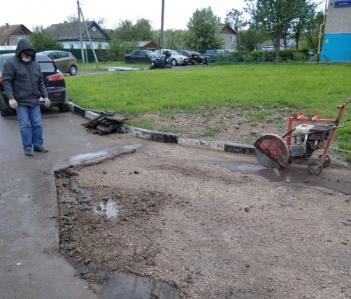Подрядчики запланировали завершить ямочный ремонт дорог в Щаповском