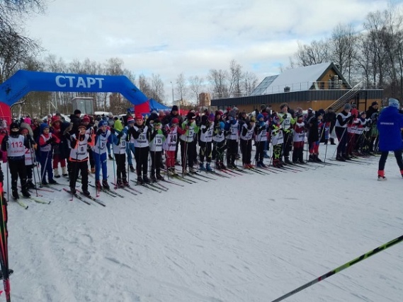 Команда СК «Заря» поучаствовала в лыжных гонках
