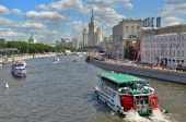 Оборот предприятий торговли и услуг Москвы за 5 месяцев года вырос на 46 процентов