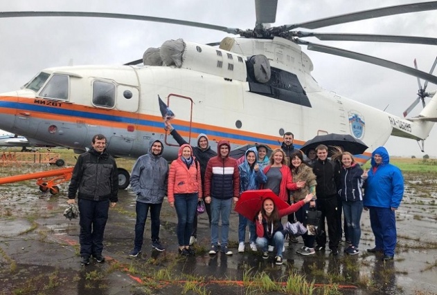 Молодые специалисты Департамента ГОЧСиПБ побывали в гостях у Московского авиационного центра