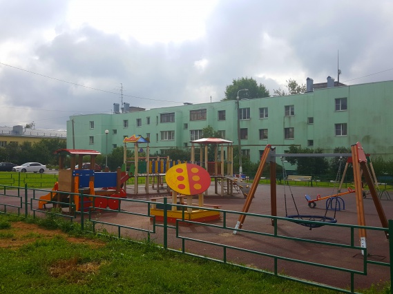 Завершены работы по благоустройству на трех детских площадках в поселке Щапово