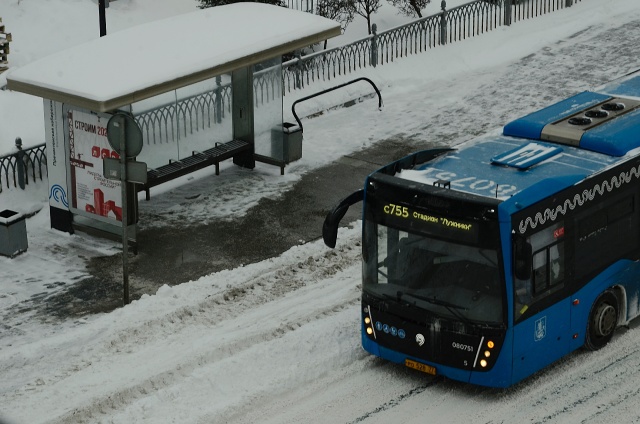Валидаторы российского производства установили в московских автобусах и электробусах