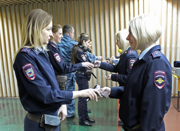 Конкурсная комиссия выбрала лучшего сотрудника подразделения по делам несовершеннолетних московского гарнизона полиции
