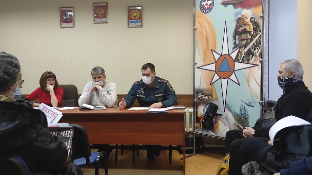 С председателями садовых товариществ при администрации поселения Щаповское проведено совещание на тему пожарной безопасности