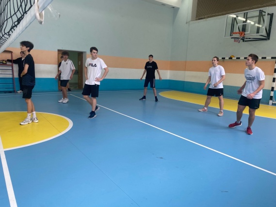 Товарищескую встречу по волейболу провели в Щаповском