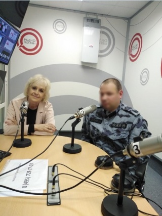 Об обнаружении 44-х останков солдат-красноармейцев в эфире «Радио Москвы» рассказал сотрудник Росгвардии