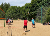 Команды спортивного клуба «Заря» приняли участие в Окружном турнире по пляжному волейболу