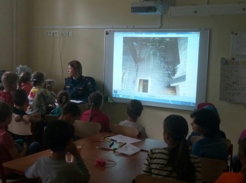 В летнем лагере школы городского округа Троицк проведены занятия по безопасности