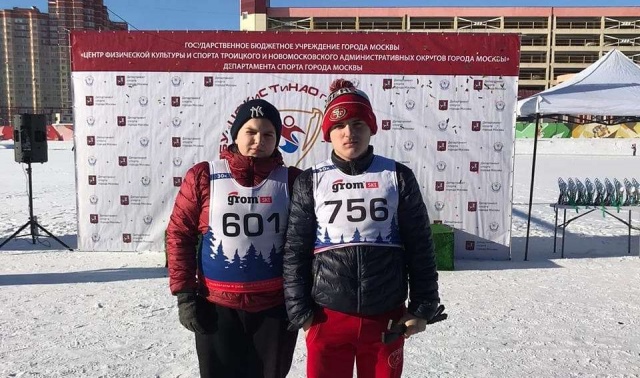 Юные спортсмены из Щаповского поучаствовали в конькобежных соревнованиях